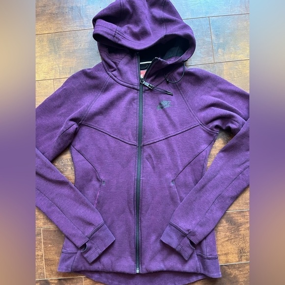 Womens NIKE TECH FLEECE WINDRUNNER Jacket HOODIE Purple Size XS SOLD AS IS - Picture 1 of 7